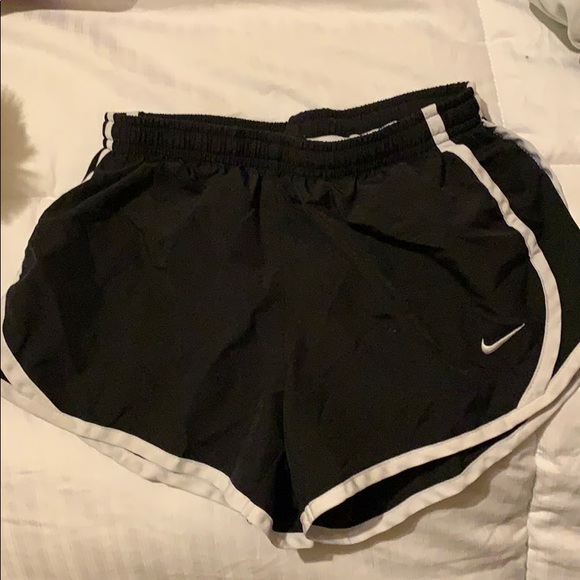 Black Nike Shorts - Picture 1 of 2